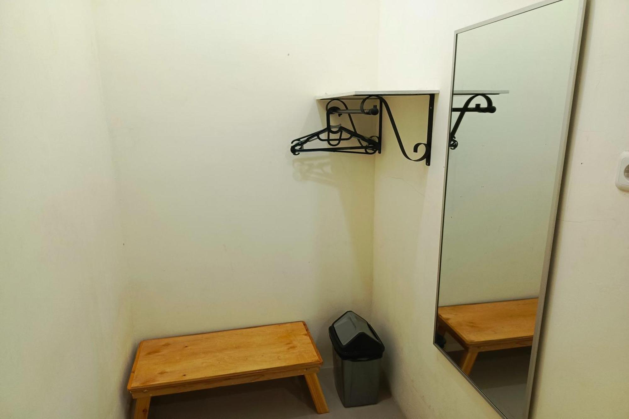 Adisa Homestay Malang Exteriör bild